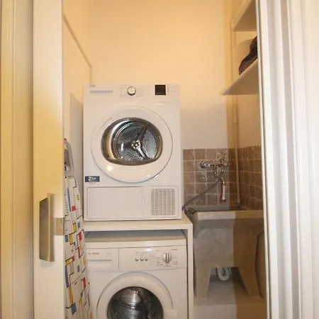 Uptown - Sabrina's Lovely Apartman Siena