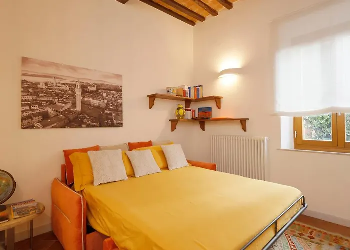 Uptown - Sabrina's Lovely * Siena