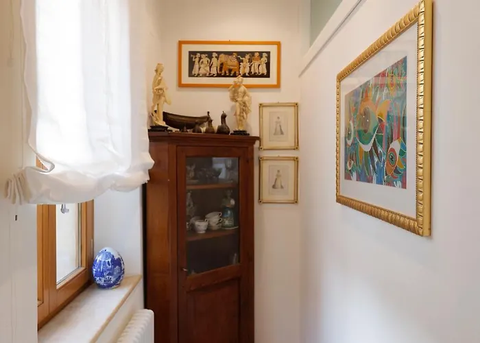 Uptown - Sabrina's Lovely