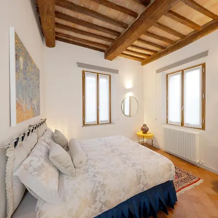 Uptown - Sabrina's Lovely *