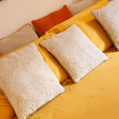 Uptown - Sabrina's Lovely Apartmán *