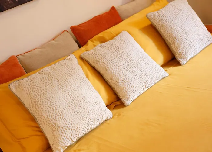 Uptown - Sabrina's Lovely شقة *